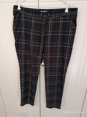 H&M women's pants like new, XXL, black and beige