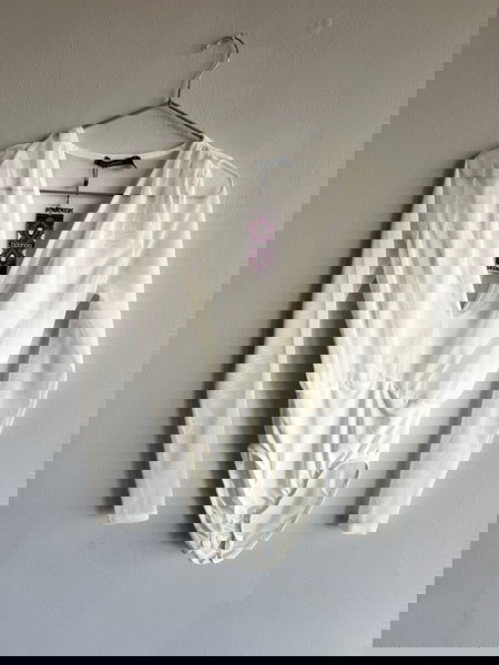 BooHoo бяло боди