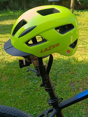 Lazer bicycle helmet M (55-59 cm) like new