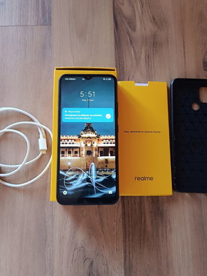 Realme C21 smartphone like new, 4GB RAM, 64GB storage, black
