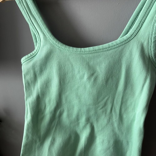 Turquoise sports set XXS like new with bust support