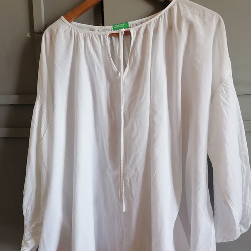 Benetton women's shirt 100% cotton used, white