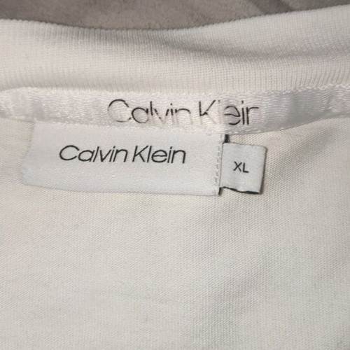 Calvin Klein XL t-shirt, white and black