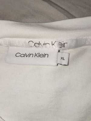Calvin Klein XL t-shirt, white and black