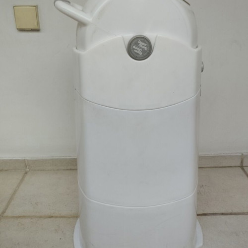Diaper Champ medium large diaper disposal bin used, 50 pcs
