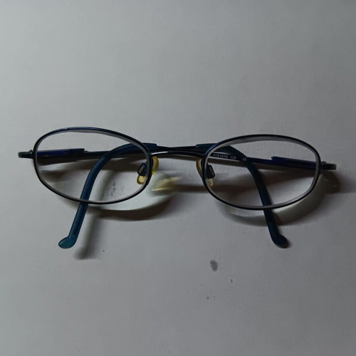 Children's Oval Glasses With Case used