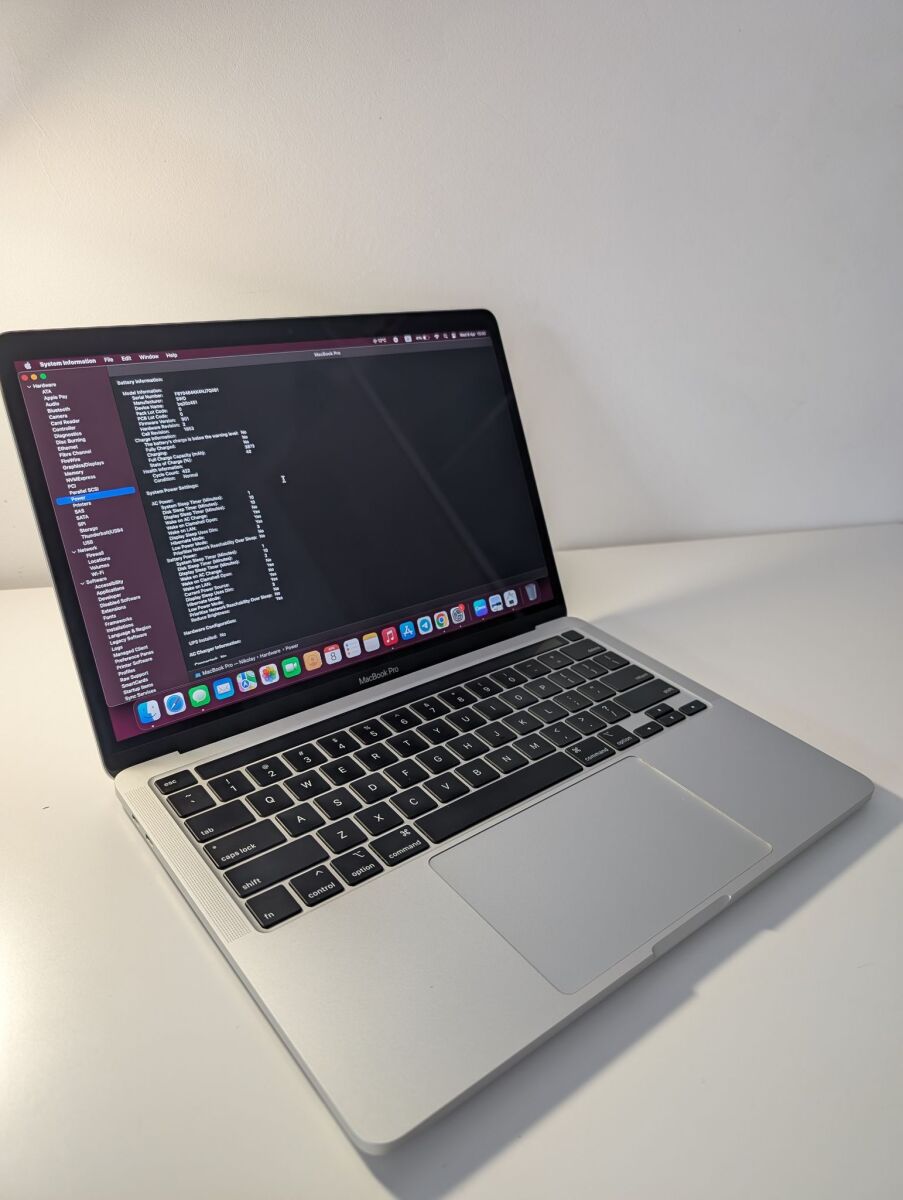 ［故障品］MacBook Pro / 3.3GHZ/16GB/512GB Amazon.com: Apple Mid 2018 MacBook Pro Touch Bar with 2.7GHz Intel