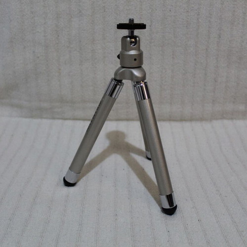 Cullmann Mini Tripod used