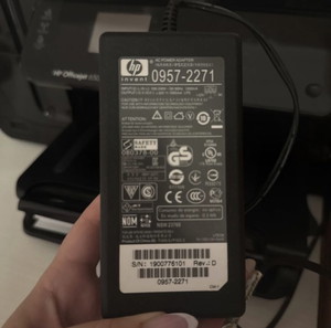 HP OfficeJet 6500A Plus E710n Всичко-в-едно мастиленоструен принтер