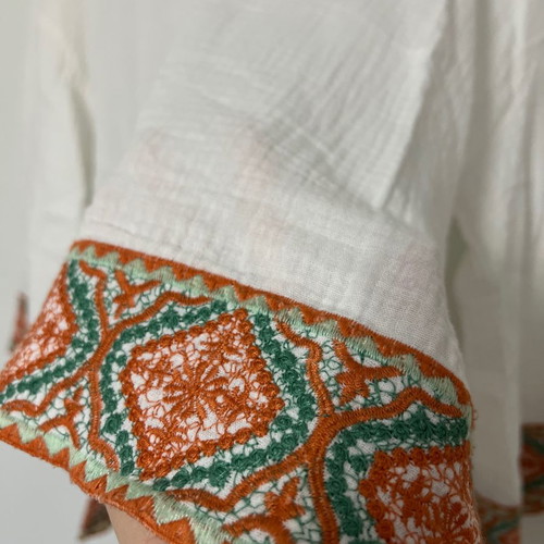 Zara blouse new, cotton, white with embroidery