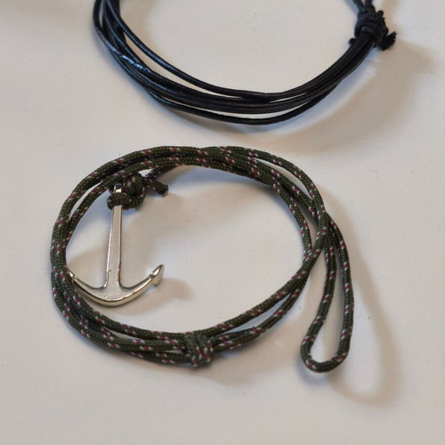 Set of 6 men's adjustable leather and cord bracelets, black and khaki