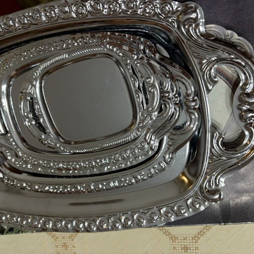 Metal serving trays