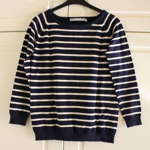 Striped blue/white pullover like new, size S/M