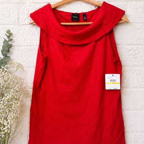 Red cotton blouse new, size M with tag