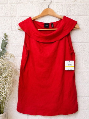 Red cotton blouse new, size M with tag