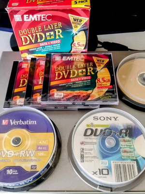 Πακέτο DVD+RW και DVD+R καινούργια, αχρησιμοποίητα, συσκευασμένα