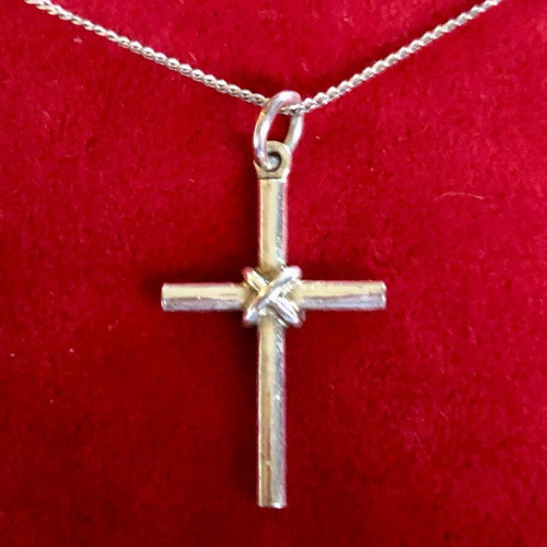 Silver cross with chain in 925 silver used
