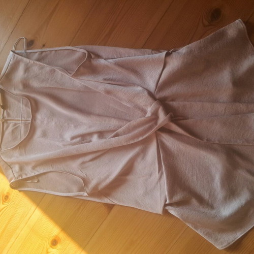 Zara sleeveless top gold size medium like new