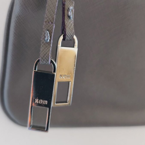 Kem grey leather shoulder bag