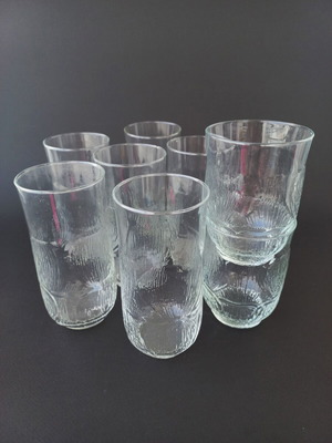 Set of 8 vintage water and wine glasses like new, glass
