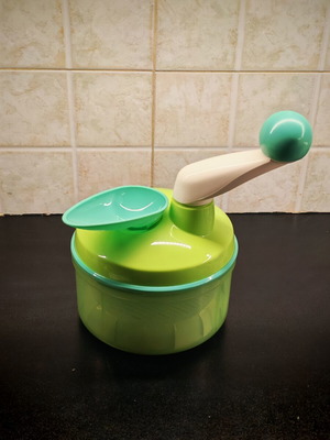 Tupperware Quick Chef 1.5L Manual Chopper new