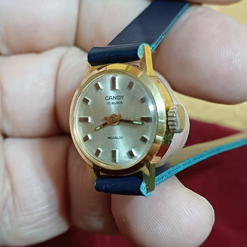 Candy 17 Rubis Mechanical Women's Wristwatch like new