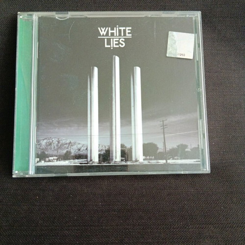 White Lies CD like new, rock