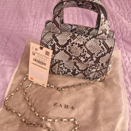 Τσαντάκι ώμου Zara καινούριο με μοτίβο δέρματος φιδιού και ασημί αλυσίδα