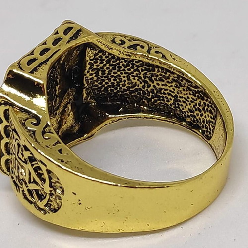 Byzantine men's ring with embossed saint and purple stones like new