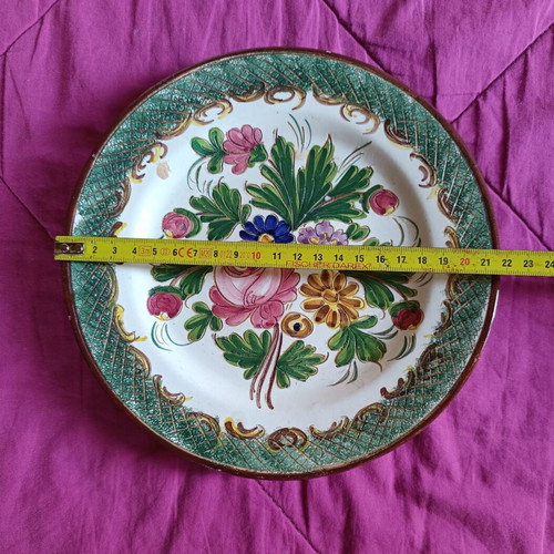 Decorative ceramic plate with hand-engraved floral motif, like new