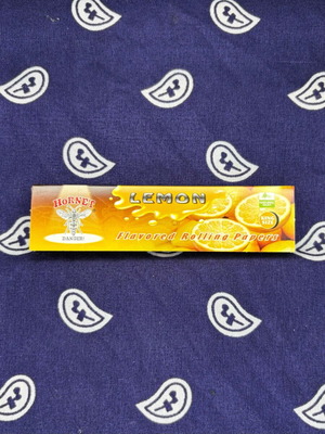 Hornet Flavoured Rolling Papers Lemon King Size, new, 32 sheets