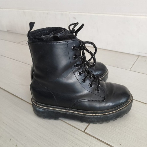 H&M children's boots size 31 like new, black with fur lining