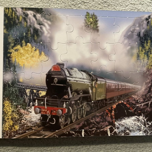 Children's Book-Puzzle Υπέροχα Τρένα like new, interactive, 5 puzzles