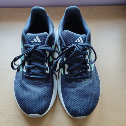 Adidas sports sneakers new, size 41 1/3