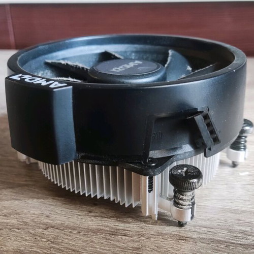 AMD Ryzen 3 2200G processor used with cooler