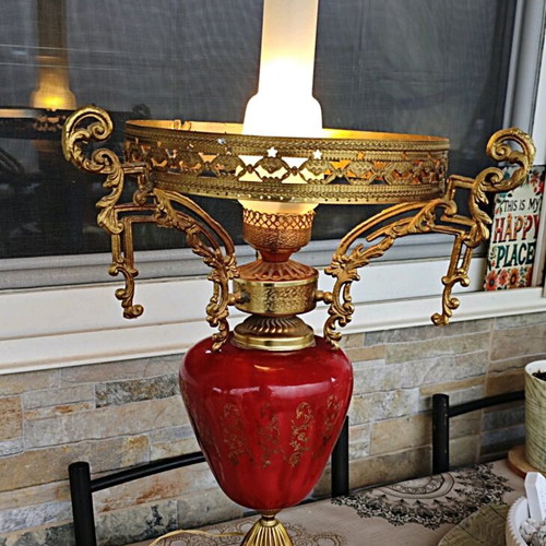 Vintage electric lamp used, gilded metal and porcelain