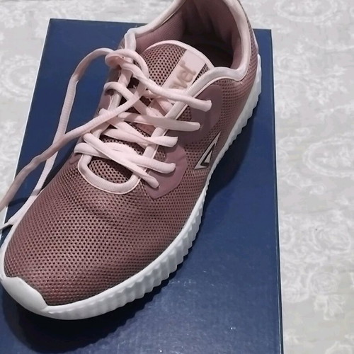 Level Anatomic women's athletic shoes size 39 pink like new