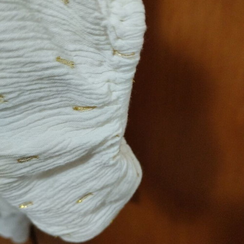 Zara white shirt with gold metallic details used, size S