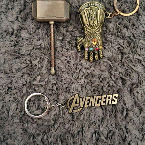 Marvel Avengers keychains like new, pack of 5 or 10