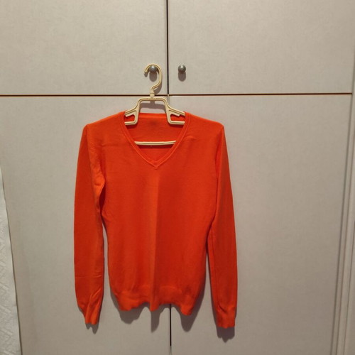 Celestino orange pullover new, size small