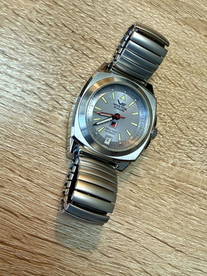Vostok Europe Komandirskie ρολόι σαν καινούργιο, ασημί unisex