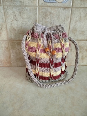 Handmade knitted women's shoulder bag new