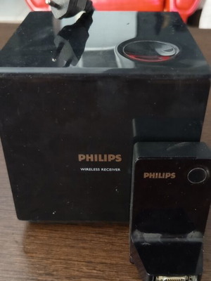 Philips rear speaker transmitter and receiver for home cinema