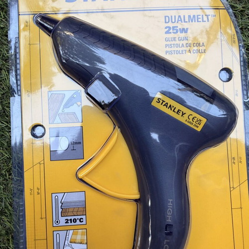 Πιστόλι θερμής κόλλας Stanley DualMelt 25W καινούριο