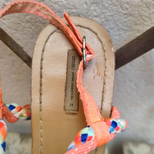 Oysho y2k braided flat sandals used, size 38, multicolor