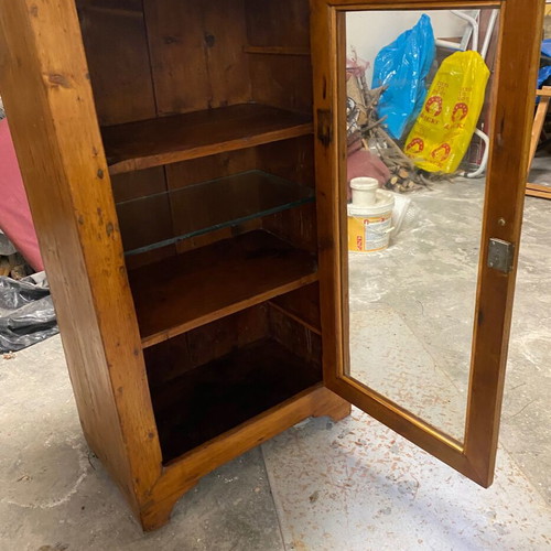 Vintage display cabinet with shelves used, 65 x 40 x 125 cm