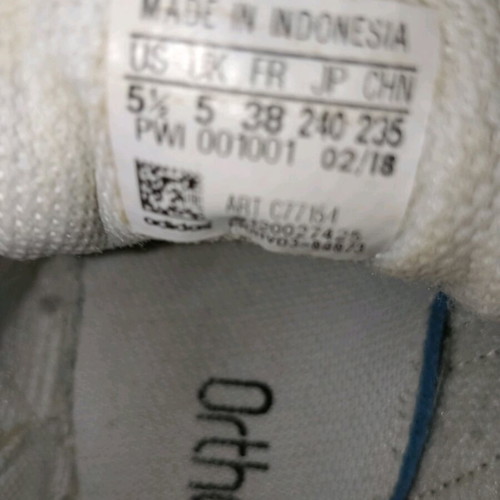 Adidas women's athletic shoes used, size 38, white