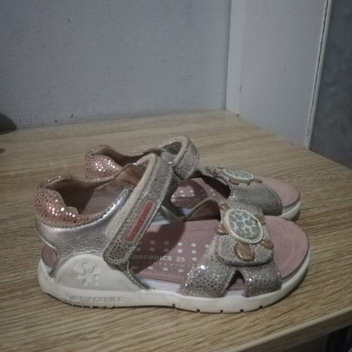Biomecanics sandals size 25 like new, silver with pink bronze