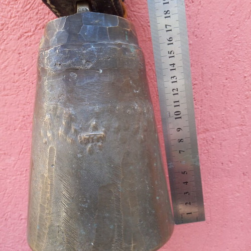 Cypriot bronze bell used, 2.5 kilos with strap