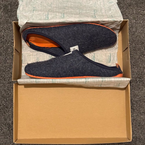 Mercredy slippers used, navy blue and orange, size 45